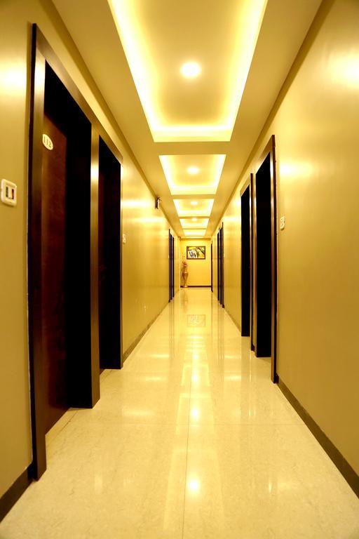 Hotel Shri Khedapati International Dewas Luaran gambar